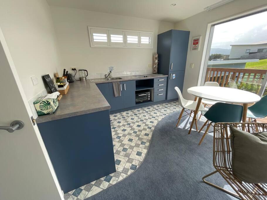The Blue Beach House Mangawhai Exterior foto